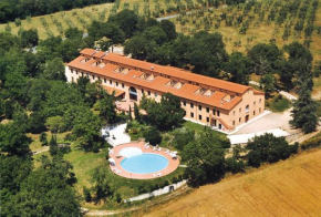 Отель Toscana Verde  Латерина